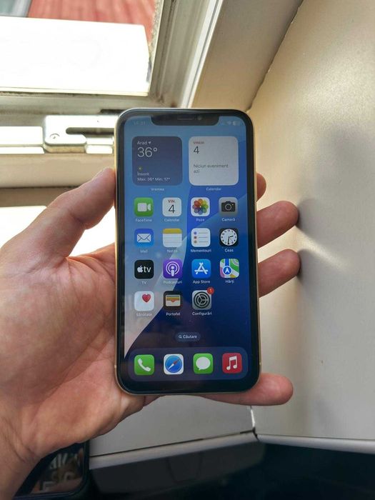 iPhone XR White/Black,Memorie 128GB, Baterie 100%, iOS 18.7.2 - FRUMOS