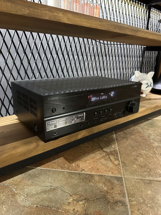 Продавам ресийвър - Yamaha rx-v381