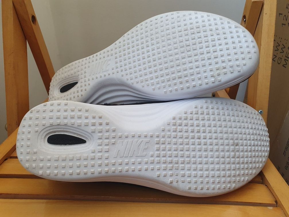 Маратонки Nike Solarsoft Mocassin