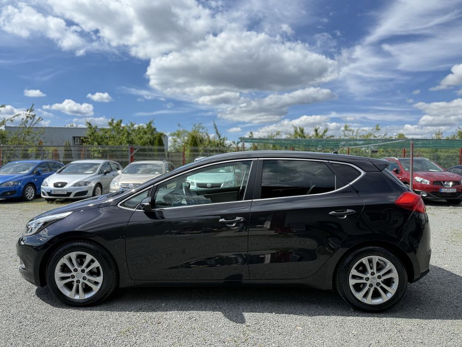 Kia Ceed Hatchback 1.6 CRDi 110cp 6+1 trepte Euro5, RAR Efectuat!