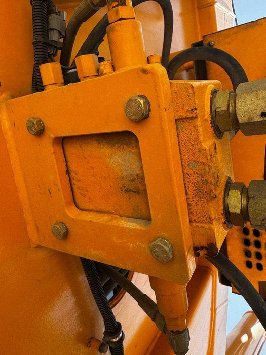 запчасти из Китая на MAXSUS AVTOKRAN XCMG QY50KA