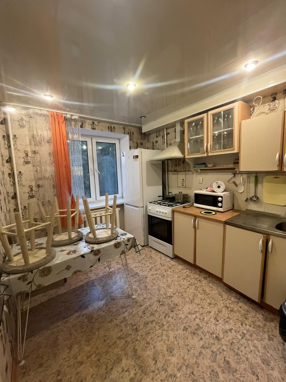 Продаётся 1 комн, 7 школа