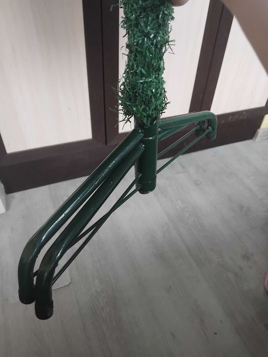 Голяма Гъста Коледна Елха със стабилна метална стойка