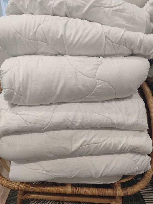 Възглавници 50/70 по 4 лв.и завивки 160/200 по 10 лв.