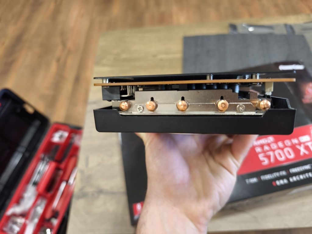Radeon RX 5700xt  Power Color 8 gb