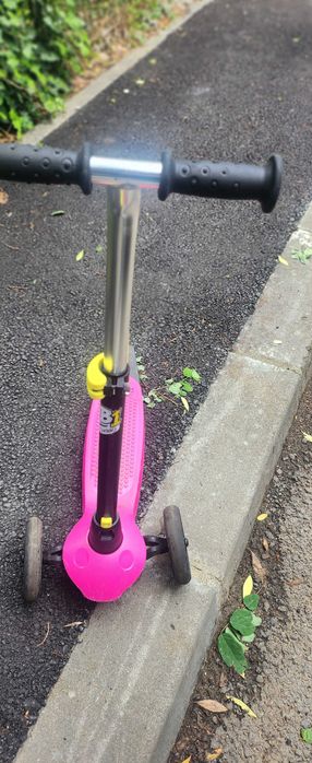 Trotinetă fete Inălțimea 80- 115 cm