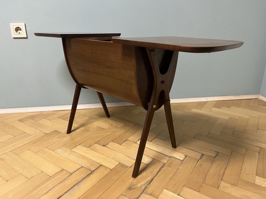 Помощна маса / 50-те