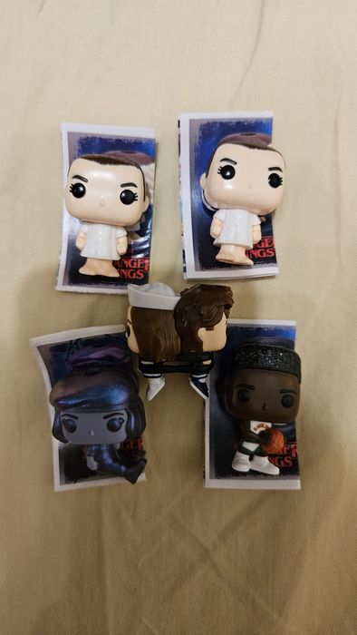 Киндер очень странные дела