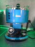 Кафе машината Delonghi