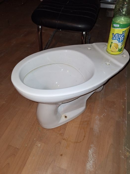 Унитаз без бачка