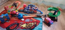 Градче с писти Hot wheels