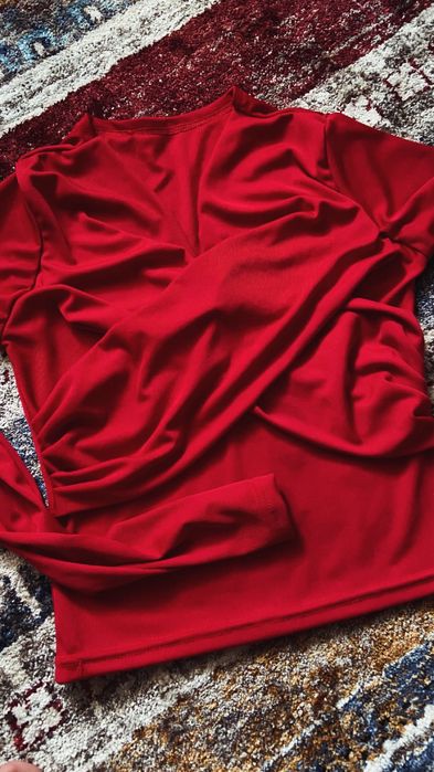 лонгслив совершенно новый.