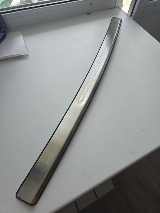 Молдинг багажника Honda Odyssey RB3