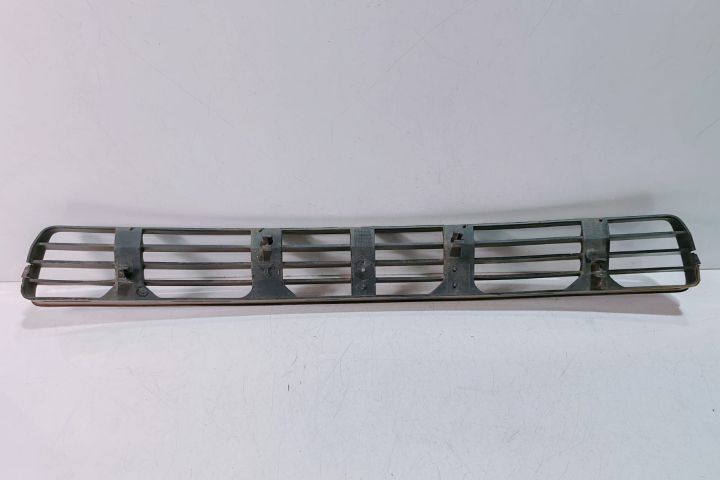 Grila  bara fata 8D0807683 Audi A4 B5