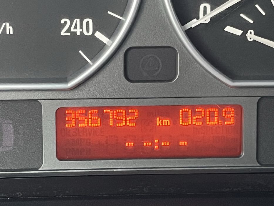 Vând BMW e46 320i