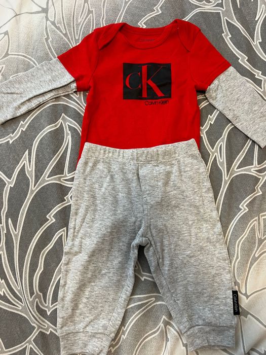 Бебешки комплект Calvin Klein