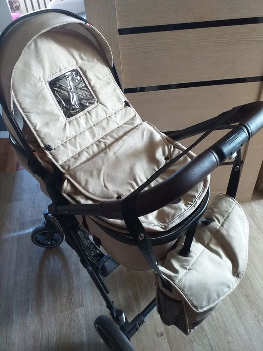 Продам детскую коляску.