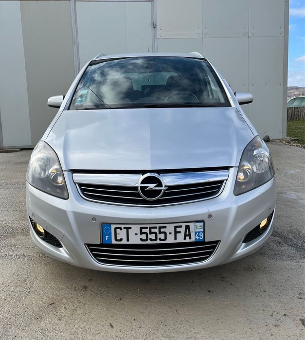 Opel Zafira B 1.7 diesel / 7 locuri / an 2008.09