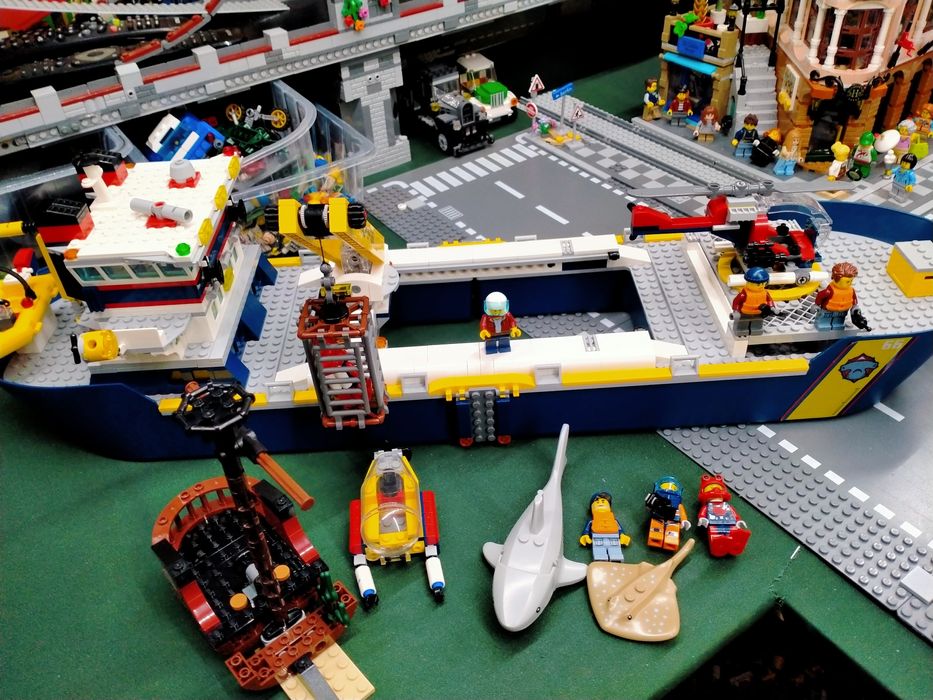 LEGO City 60266 - Nava de explorare a oceanului