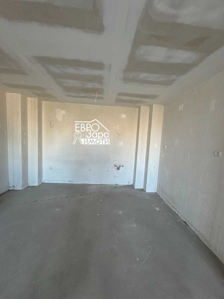 Продава се Тристаен апартамент в Стара Загора, Била - 125 кв.м за 952 €/кв.м - Снимка #3