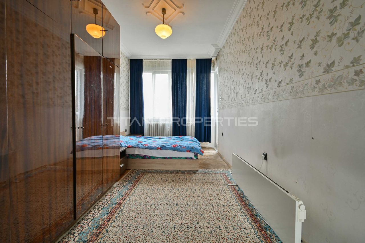 Продава се Многостаен апартамент в София, Оборище - 130 кв.м за 3693 €/кв.м - Снимка #1