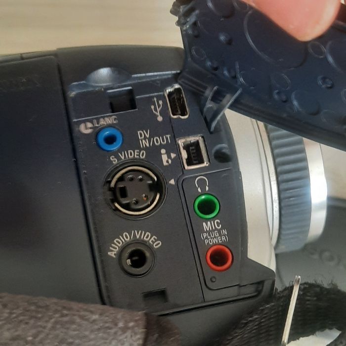 Camera sony DCR-TRV 18