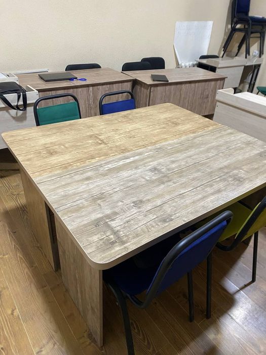 Oquv markaz UN parta stullar