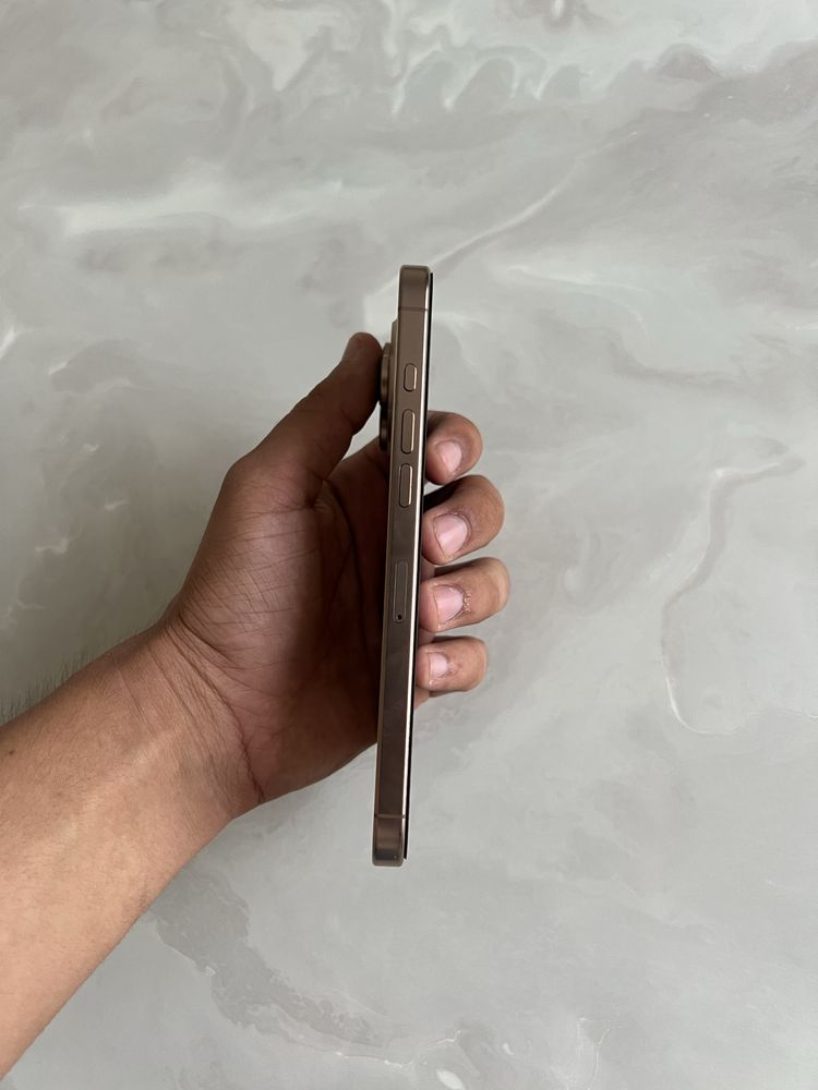 Iphone 16Pro Max desert titanium rangi sotiladi