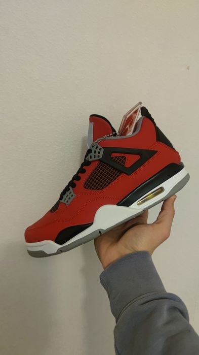 Nike Air Jordan Jordan 4 Travis Scott размер 45 и Red Bulls Размер 42