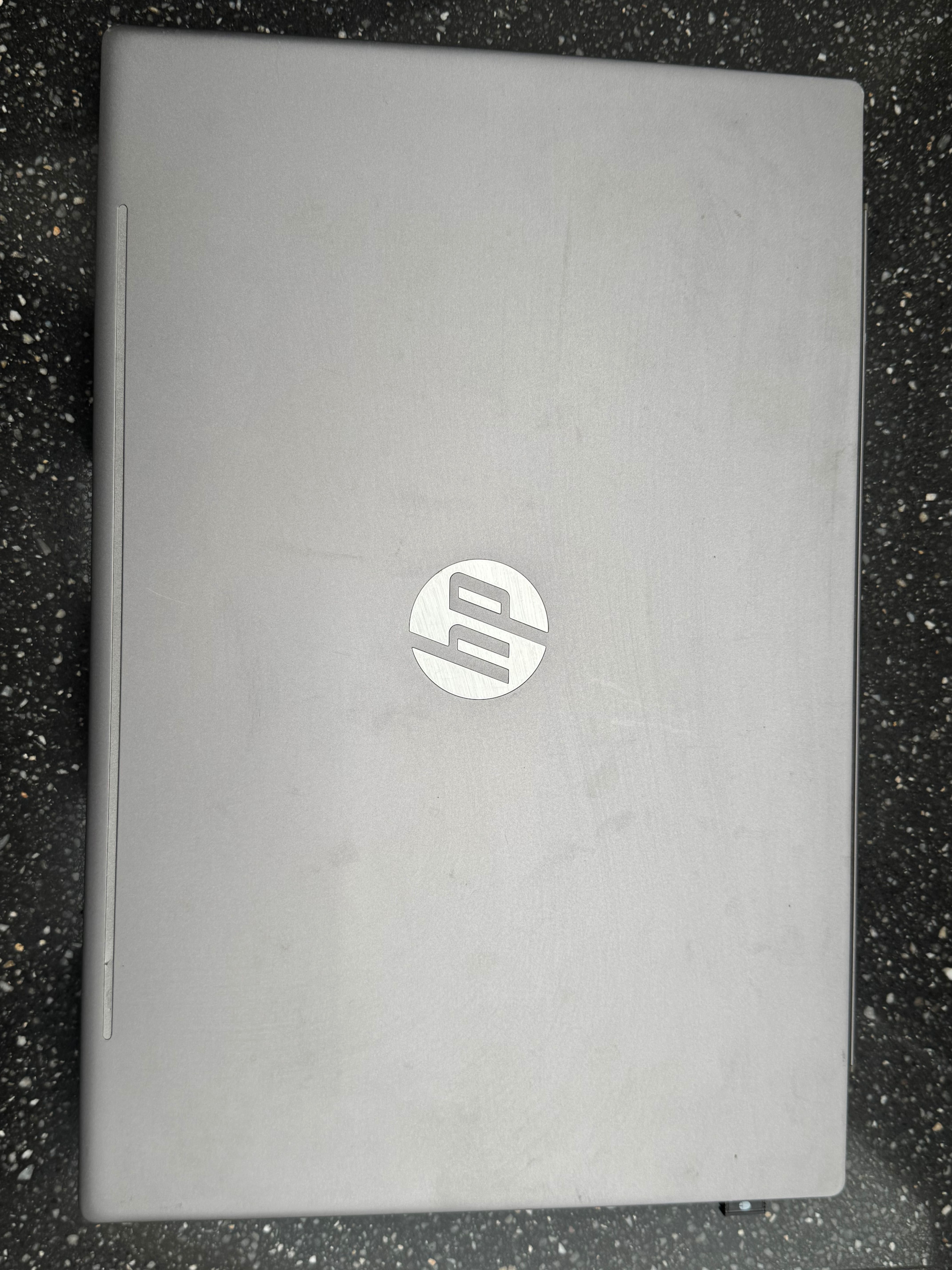 Лаптоп HP Pavilion 15 cs-0006nu
