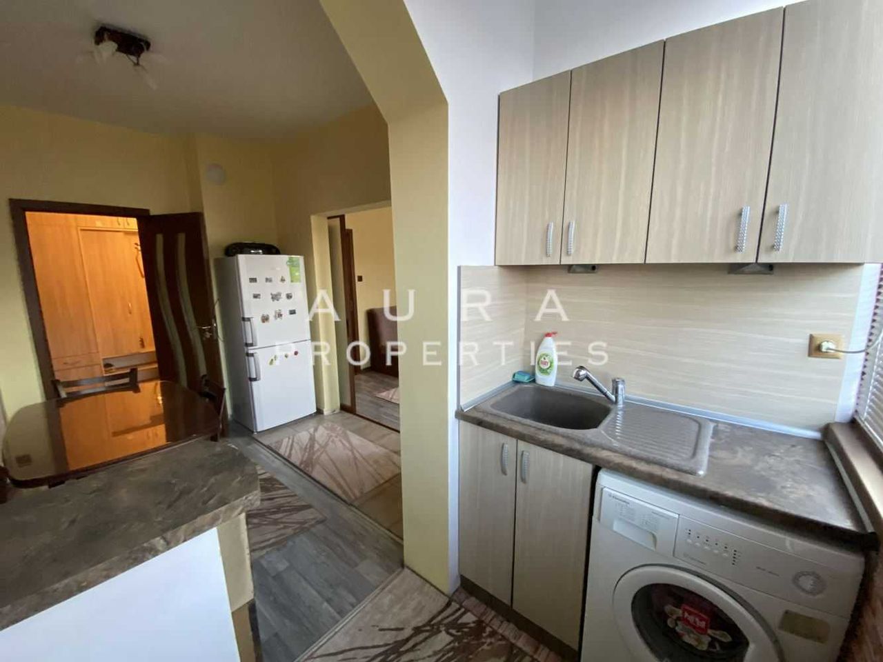 Продава се Двустаен апартамент в Разград, Орел - 55 кв.м за 1716 €/кв.м - Снимка #5