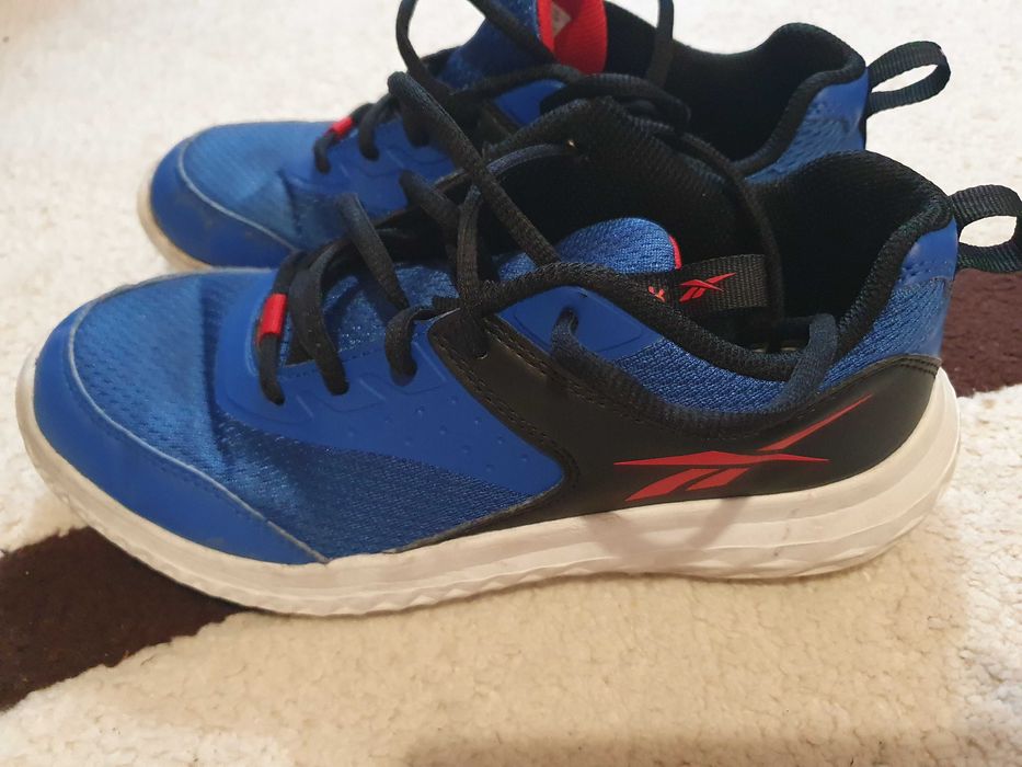 Маратонки REEBOK