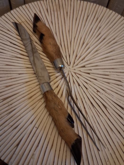 Vand Furcultita si cuțit