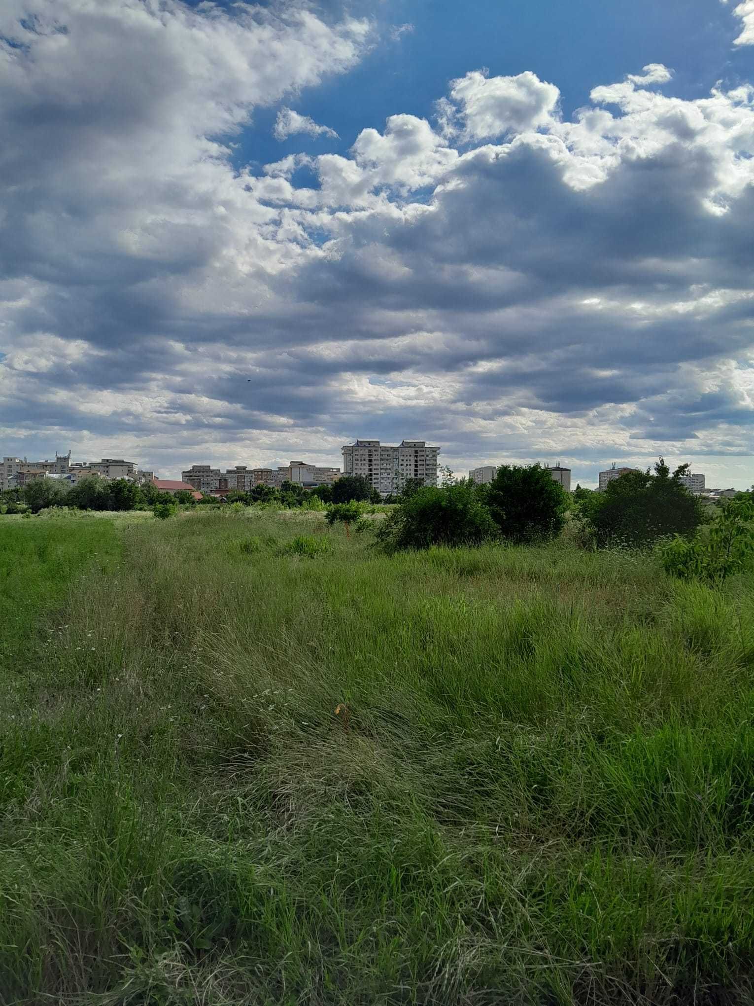 Teren de vanzare intravilan 800mp, zona agrement-centura Targoviste