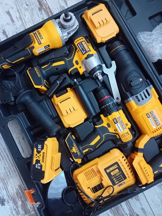 Комплект DeWalT 4в1