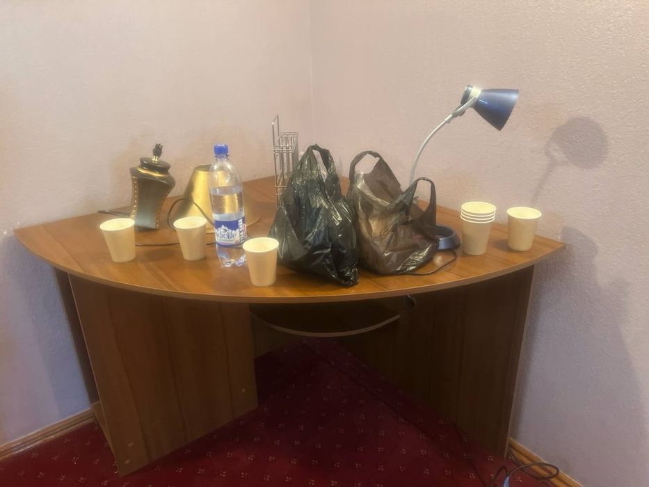 Стол компьютерный