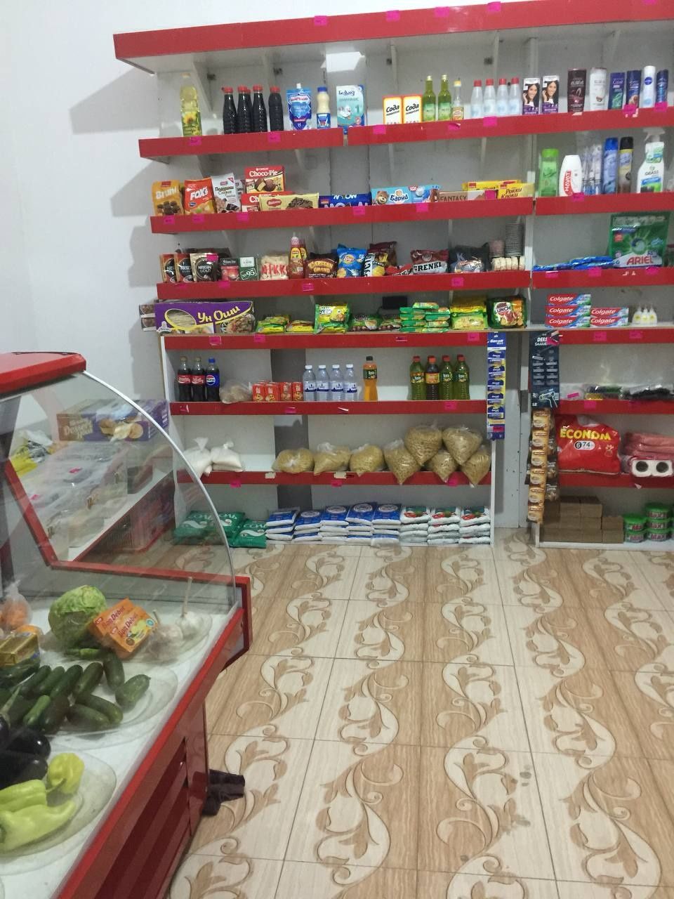 Stelaj va kassa sotiladi