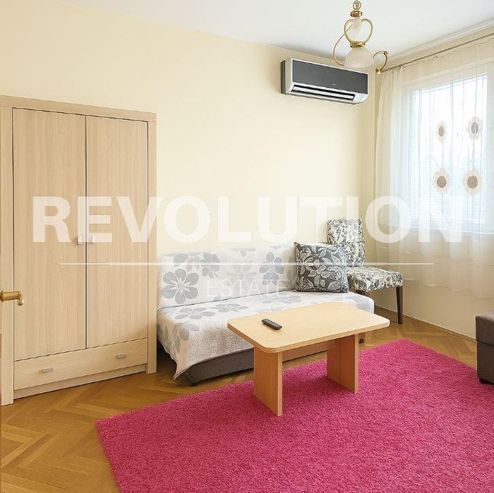 Тристаен апартамент в Центъра на Варна!