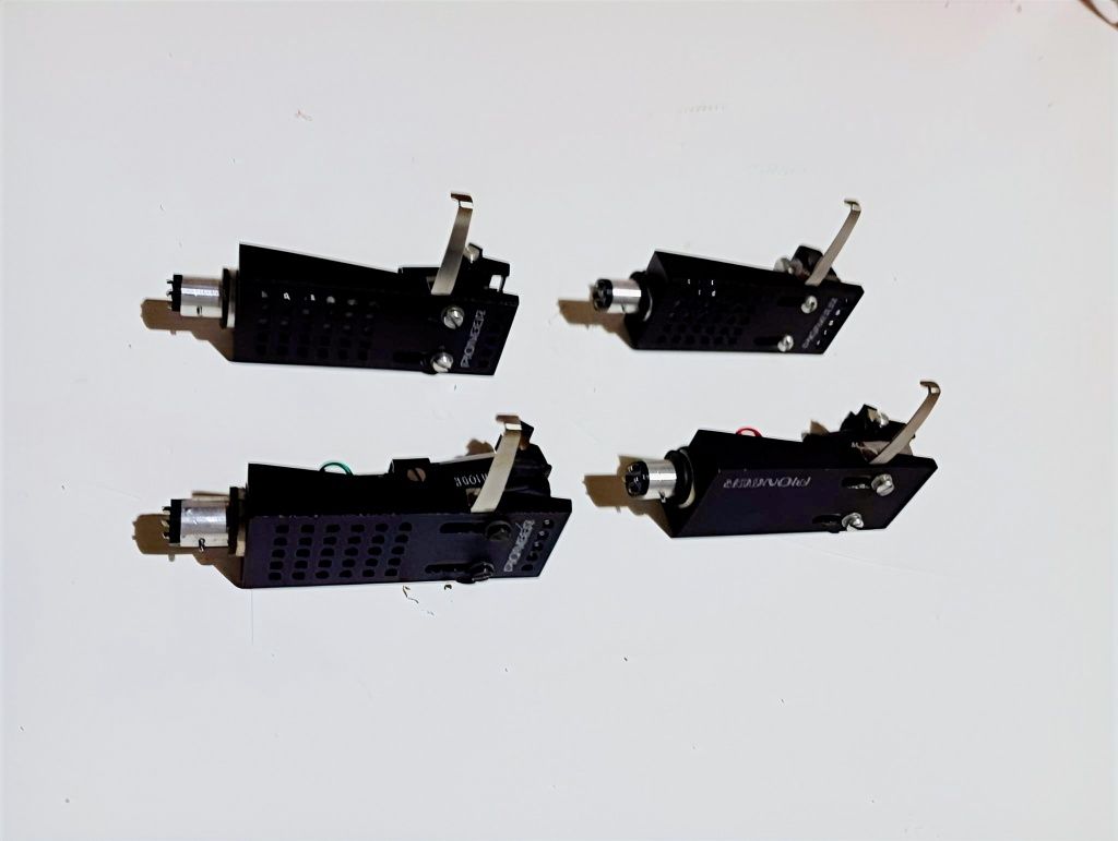 Pickup Pioneer PL 550