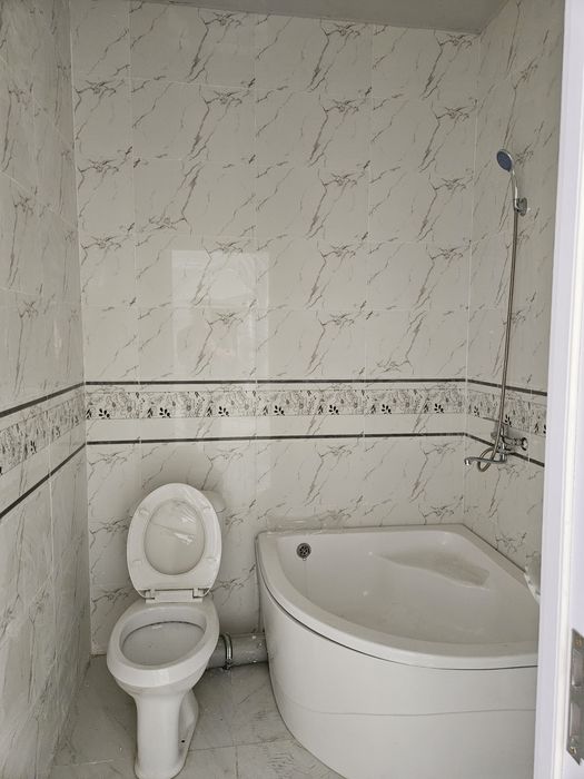 TJ Yangi darhon 75 m2 16 qavatli bino tayyor bitgan kadastr 100%