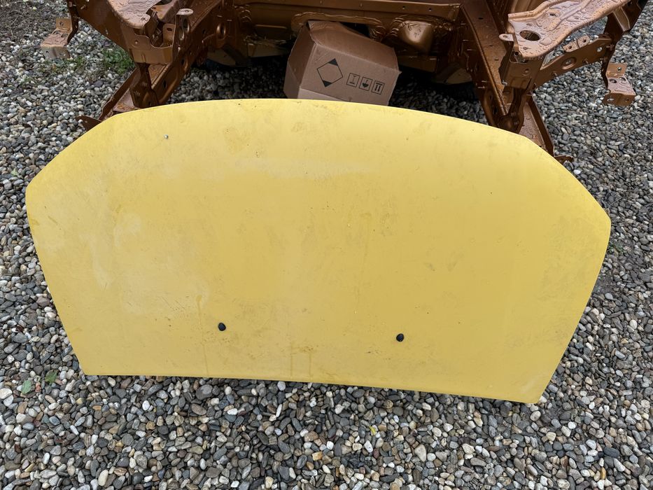 Vand capota fata Dacia Logan/Sandero/Mcv-2013/2020