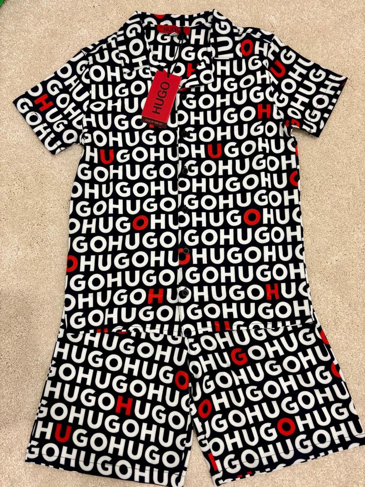 Compleuri si tricouri de copii noi cu eticheta