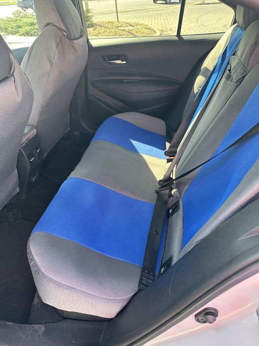 Huse Toyota Corolla 2023