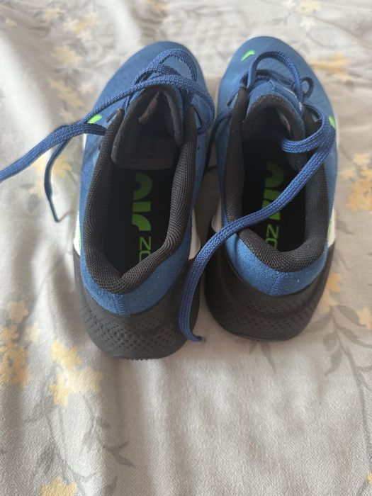 Adidasi Nike dama marimea 38,5