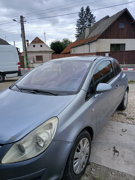 Vând Opel Corsa D