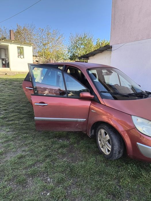 Vând Renault scenic