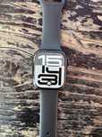 Apple Watch Series 10 46mm + brățară și încărcător original stare buna