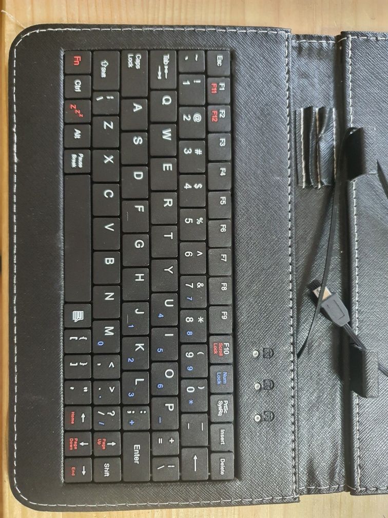 Husa cu tastatura