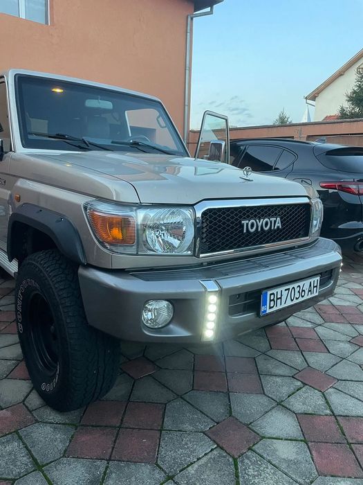 Toyota Land Cruiser Toyota Land Cruiser GRJ76 LX