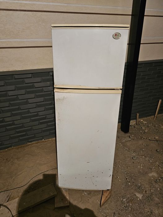 Продам холодильник LG